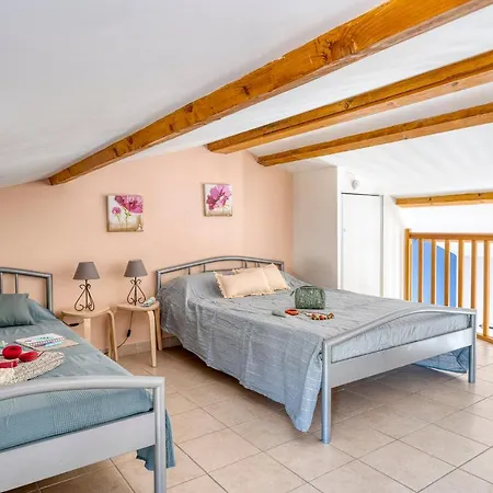 아파트호텔 La Gabiniere 히에레