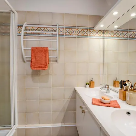 La Gabiniere Apartmanhotel 4*