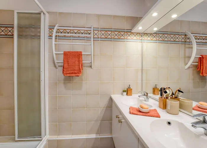 La Gabiniere מלון דירות 4*